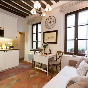 https://apartment-des-deux-ponts-75004.fr-paris.fr